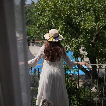 Villa Vivari Suites Aparthotel 4*