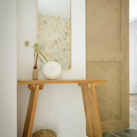 Villa Vivari Suites Aparthotel 4*