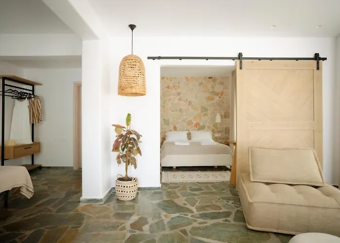 Villa Vivari Suites מלון דירות 4*