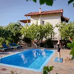 Hotel apartamentowy Villa Vivari Suites 4*
