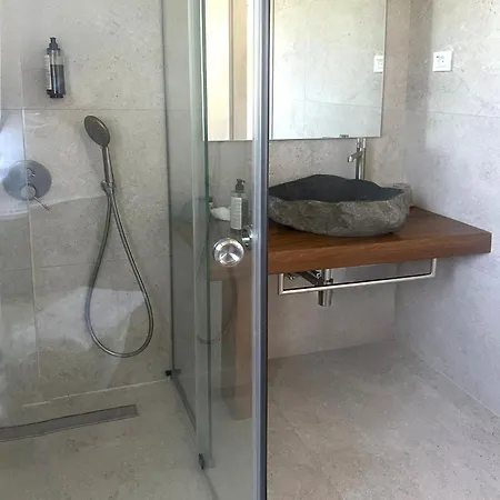 Villa Vivari Suites Aparthotel