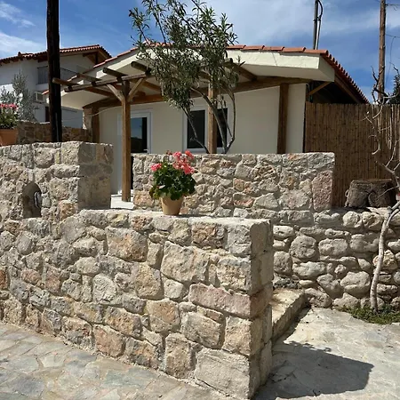 Villa Vivari Suites Aparthotel