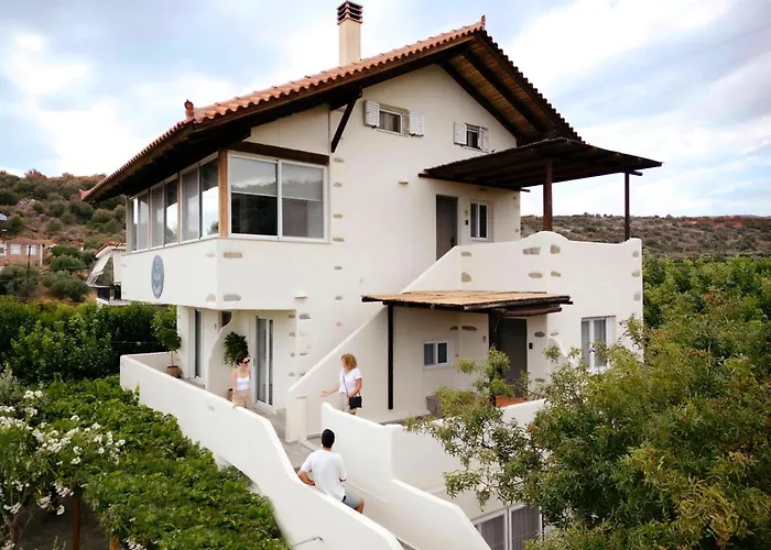 Villa Vivari Suites Aparthotel 4*